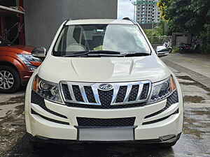 Second Hand மஹிந்திரா  xuv500 w6 in புனே