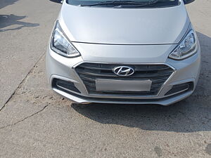 Second Hand Hyundai Xcent E in Bettiah