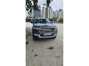 Second Hand Ford Endeavour Trend 3.2 4x4 AT in Varanasi