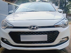 Second Hand Hyundai Elite i20 Sportz 1.4 CRDI [2016-2017] in Jabalpur