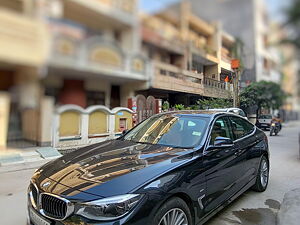 Second Hand BMW 3 Series GT 330i Luxury Line in Delhi