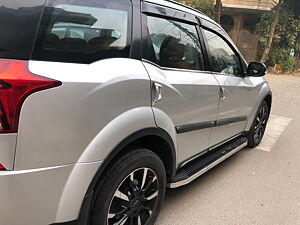 Second Hand Mahindra XUV500 W11 AT in Delhi