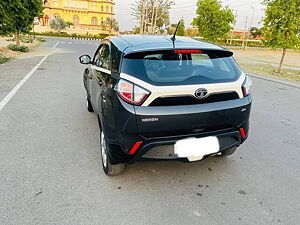 Second Hand Tata Nexon XM Diesel in Allahabad