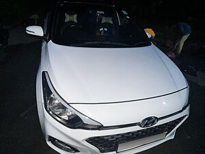 Second Hand Hyundai Elite i20 Asta 1.2 Dual Tone in Lucknow