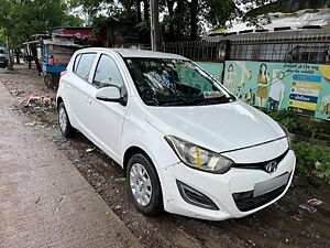 Second Hand Hyundai i20 Magna 1.4 CRDI in Vadodara