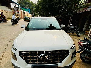 Second Hand Hyundai Venue SX 1.5 CRDi in Varanasi