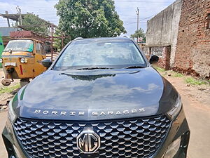 Second Hand MG Hector Plus Sharp 2.0 Diesel Turbo MT 6-STR in Hyderabad