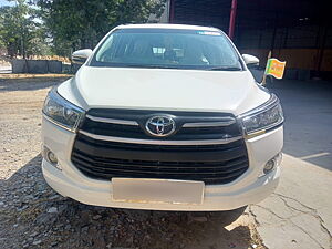 Second Hand Toyota Innova Crysta GX 2.4 8 STR in Orai