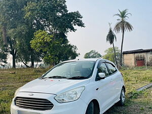 Second Hand Ford Figo Titanium 1.2 Ti-VCT in Indore