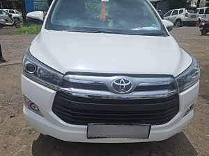 Second Hand Toyota Innova Crysta 2.4 V Diesel in Solapur