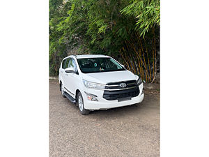 Second Hand Toyota Innova Crysta 2.8 GX AT 7 STR [2016-2020] in Pune