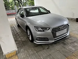 Second Hand ऑडी a4 30 tfsi प्रीमियम प्लस in कोलकाता