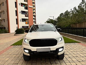 Second Hand Ford Endeavour Titanium 3.2 4x4 AT in Bangalore