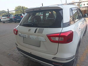 Second Hand Maruti Suzuki Vitara Brezza ZXi in Vapi