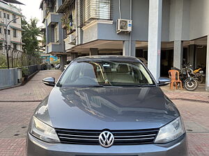 Second Hand Volkswagen Jetta Highline TDI AT in Pen