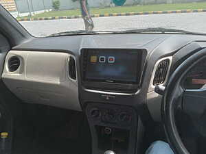 Second Hand Maruti Suzuki Wagon R LXI CNG in Lucknow