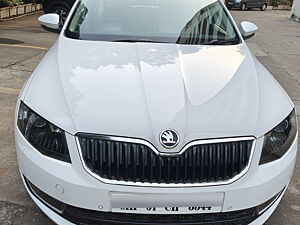 Second Hand Skoda Octavia 1.8 TSI Style Plus AT in Mumbai