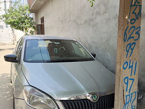 Second Hand Skoda Rapid Ambition 1.6 TDI CR MT in Bathinda