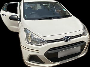 Second Hand Hyundai Grand i10 Era 1.2 Kappa VTVT [2013-2016] in Gandhinagar