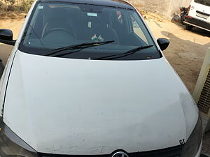 Second Hand Volkswagen Polo Comfortline 1.2L (P) in Mahisagar