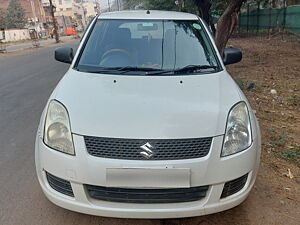 Second Hand Maruti Suzuki Swift LXi in Gwalior