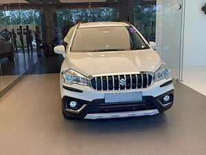 Second Hand Maruti Suzuki S-Cross Zeta in Mumbai