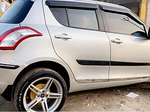 Second Hand Maruti Suzuki Swift LXi (O) in Delhi