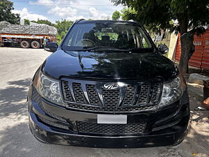 Second Hand Mahindra XUV500 W8 in Hyderabad