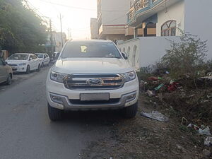 Second Hand Ford Endeavour Titanium 2.2 4x2 AT [2016-2018] in Haridwar