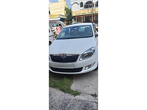 Second Hand Skoda Rapid Active 1.6 TDI CR MT in Hyderabad