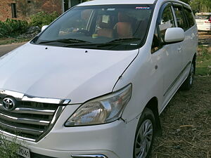 Second Hand Toyota Innova 2.5 G BS III 7 STR in Balrampur