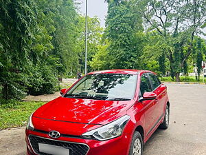 Second Hand Hyundai Elite i20 Sportz 1.2 in Vadodara