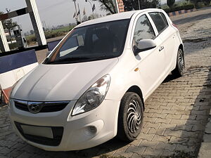 Second Hand Hyundai i20 Asta 1.2 with AVN in Jind