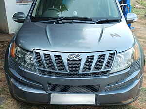 Second Hand महिंद्रा XUV500 w6 in दिल्ली