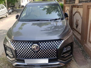 Second Hand MG Hector Plus Sharp Pro 1.5 Turbo Petrol MT 6 STR in Udaipur