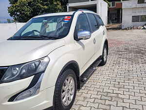 Second Hand మహీంద్రా xuv500	 w10 in గురుదాస్ పూర్