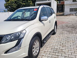 Second Hand Mahindra XUV500 W10 in Gurdaspur