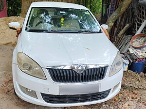 Second Hand Skoda Rapid 1.5 TDI CR Ambition Plus in Kolkata