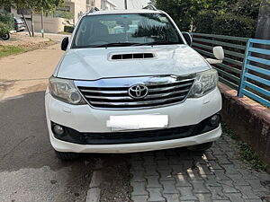 Second Hand Toyota Fortuner 3.0 4x2 MT in Chandigarh