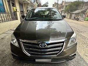 Second Hand Toyota Innova 2.5 VX BS IV 8 STR in Tindivanam