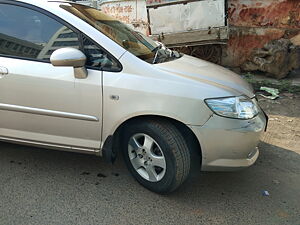 Second Hand Honda City GXi in Ahmedabad