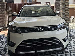 Second Hand Mahindra XUV300 W8 (O) 1.2 Petrol [2019] in Paonta Sahib