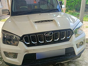 Second Hand Mahindra Scorpio S5 2WD 9 STR in Darbhanga