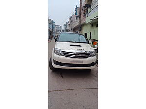 Second Hand Toyota Fortuner 3.0 4x2 AT in Kanpur