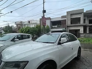 Second Hand ऑडी q5 2.0 tdi क्वाट्रो प्रीमियम in लुधियाना