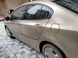 Second Hand Honda City 1.5 S MT in Ahmedabad