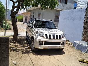 Second Hand Mahindra TUV300 T8 in Tonk