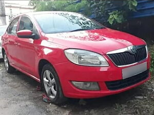 Second Hand Skoda Rapid Elegance 1.6 TDI CR MT in Shillong