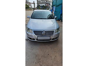 Second Hand Volkswagen Passat Highline DSG in Nellore