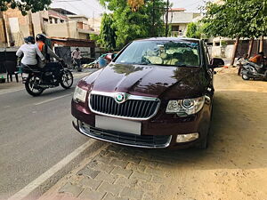 Second Hand Skoda Superb Elegance 1.8 TSI AT in Ghaziabad